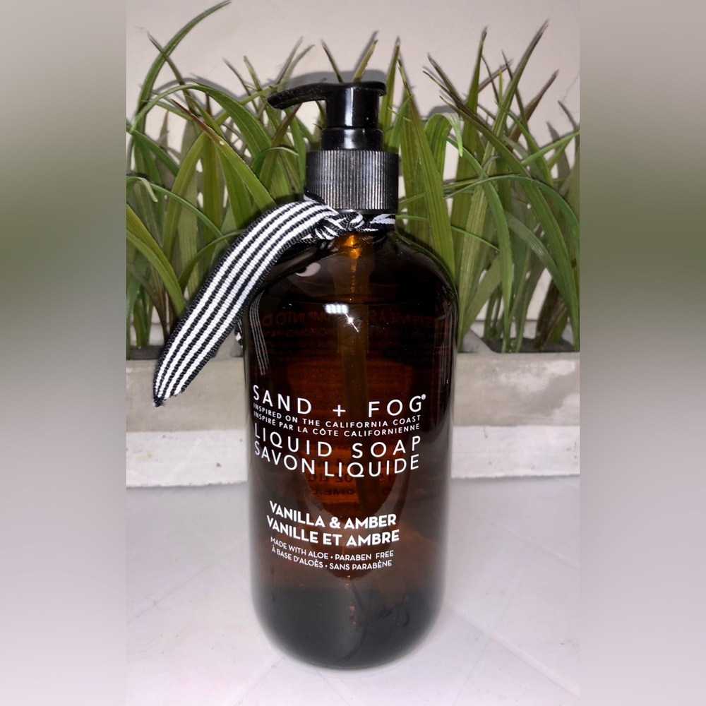 Sand + Fog Liquid Hand Soap Vanilla & Amber - Picture 5 of 5